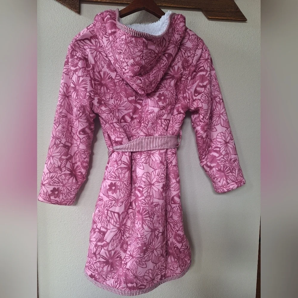 Woodrow & Friends Girls Pink Bath Robe Pink Butterflies Size 10/12